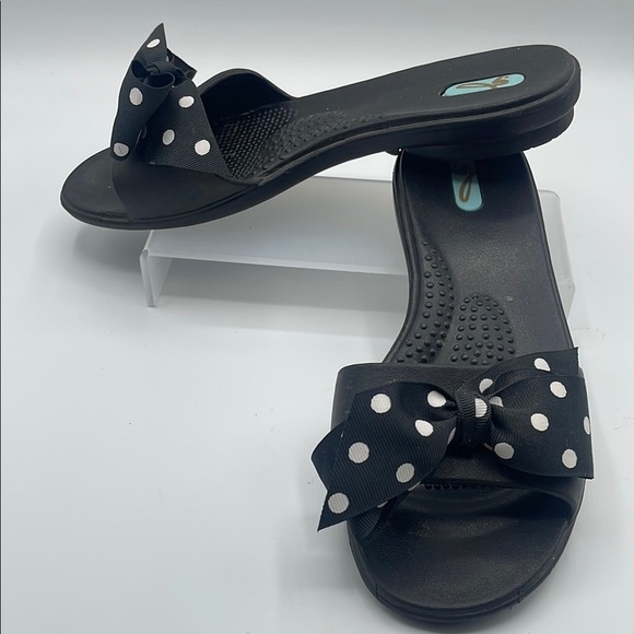 OKAL/OKA B Black Polka Dot Women's rubber Sandals, size M (7-8) - Picture 4 of 6